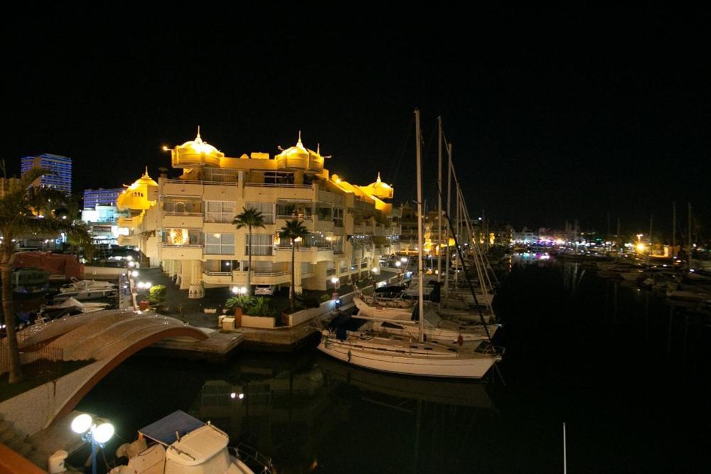 The Perfect Holiday Location Benalmadena Bagian luar foto