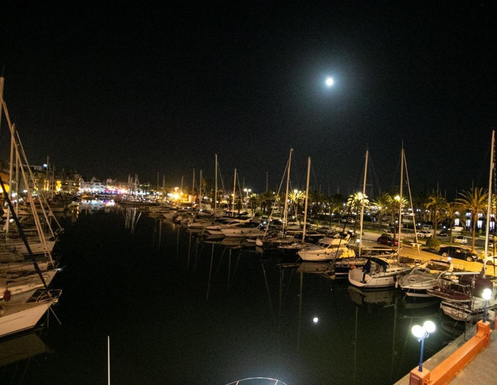 The Perfect Holiday Location Benalmadena Bagian luar foto